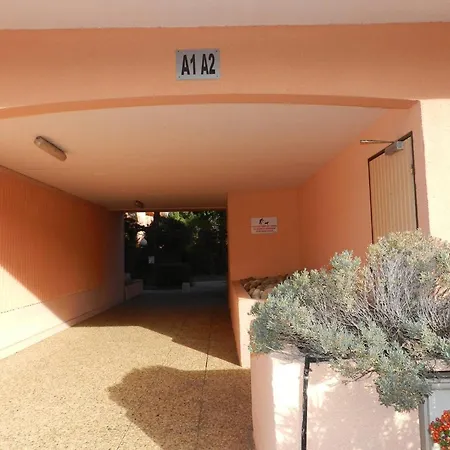 Avec Terrasse, Apercu Mer, Parking Prive - 200m Plage, 300m Commerces, - Fr-1-251-816 *